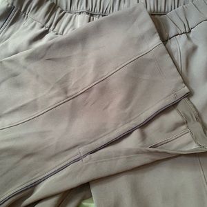 Lululemon pants